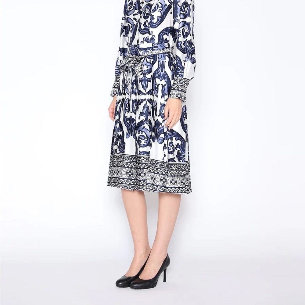 Gracia Navy and White Elegant Dress - Picture 2 of 4